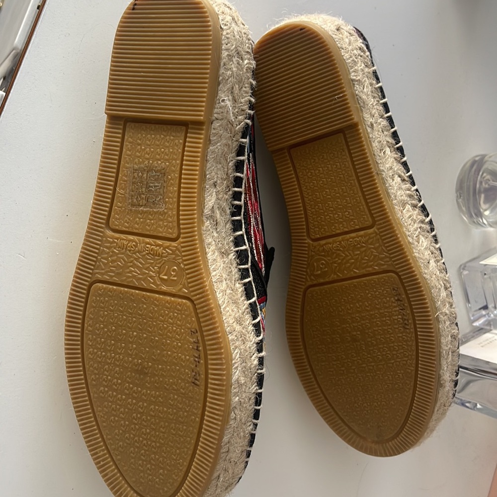 NEVER WORN! Johnny Was espadrilles - Picture 3 of 4